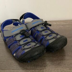 Kids dream pairs water shoes